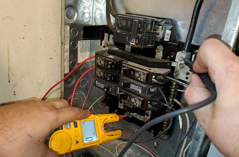 Troubleshooting Residential Electrical Issues Service